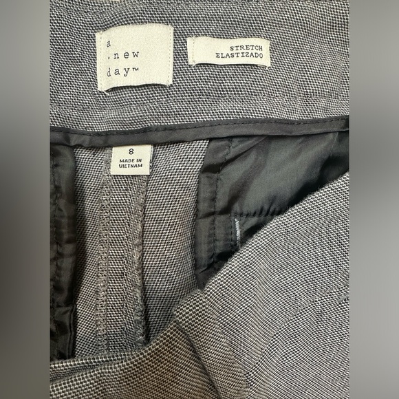 A New Day Women’s Size 8 Gray Pants - Picture 4 of 6